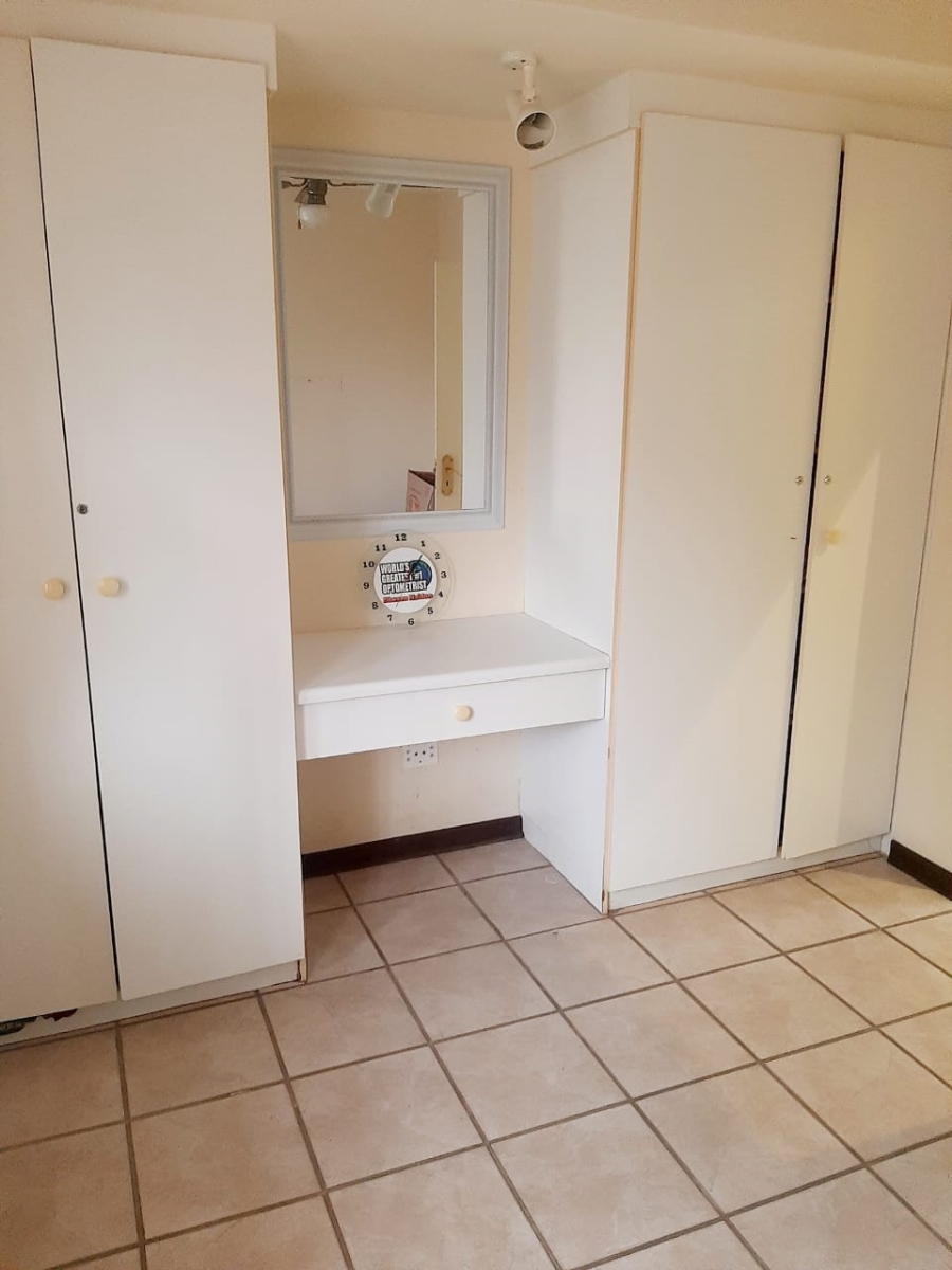 4 Bedroom Property for Sale in Beacon Bay Eastern Cape